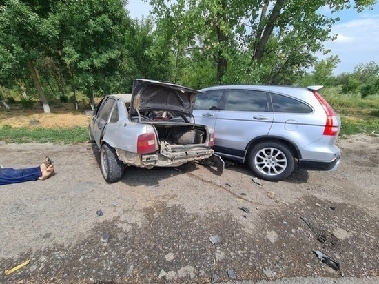 На трассе в Ростовской области мужчина погиб после ДТП