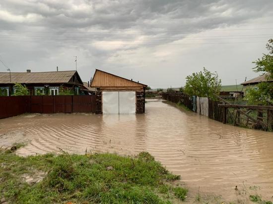Паводковые воды подтопили около 60 домов в Шилке
