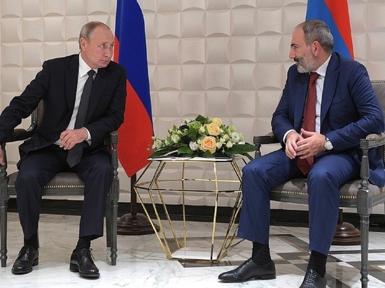 Пашинян позвонил Путину и обсудил ситуацию в Карабахе