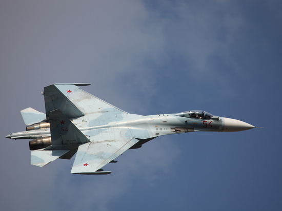 Российский Су-27 сопроводил истребитель ВВС Германии над Балтикой