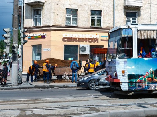 Трамвайную остановку "Банк Зенит" в Ижевске реконструируют