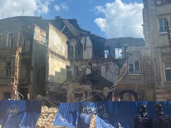 В Ростове рухнула стена заброшенного дома