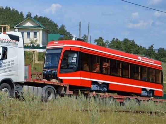 В Таганроге встретили трамвай нового образца