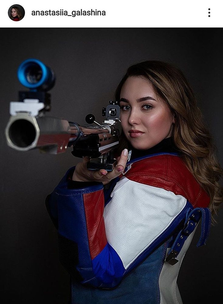 Первую медаль России в Токио принесла стрелок: фото Анастасии Галашиной