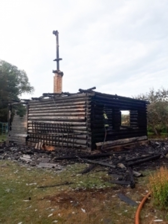 В Тверской области вместе с домом сгорел пенсионер