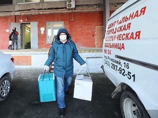 18 человек умерли от COVID-19 в Свердловской области