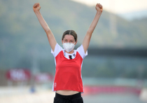 Австрийская велосипедистка Анна Кисенхофер выиграла золотую олимпийскую медаль в индивидуальной шоссейной гонке на Играх в Токио