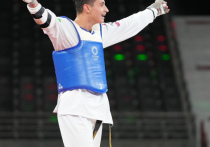 Тхэквондист из Узбекистана Улугбек Рашитов завоевал золотую медаль в весовой категории до 68 кг на летней Олимпиаде Токио, победив в финале британца Брэдли Синдена со счётом 34:29