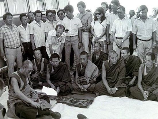 Как 30 лет назад в Калмыкии побывал Далай-лама