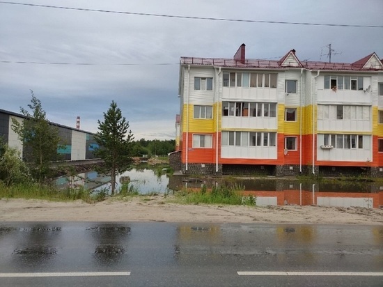 «Выпала месячная норма осадков»: в «Энерго-Газ-Ноябрьск» прокомментировали потоп на улице Муравленко