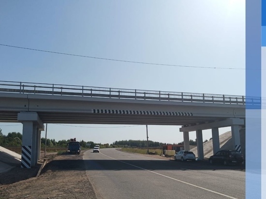 Движение транспорта по путепроводу через Северный обход открылось в Пскове