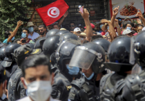 В Тунисе, который 10 лет назад стал «колыбелью» так называемой «арабской весны», фактически перекроившей всю ситуацию на Ближнем Востоке и в Северной Африке, — вновь неспокойно