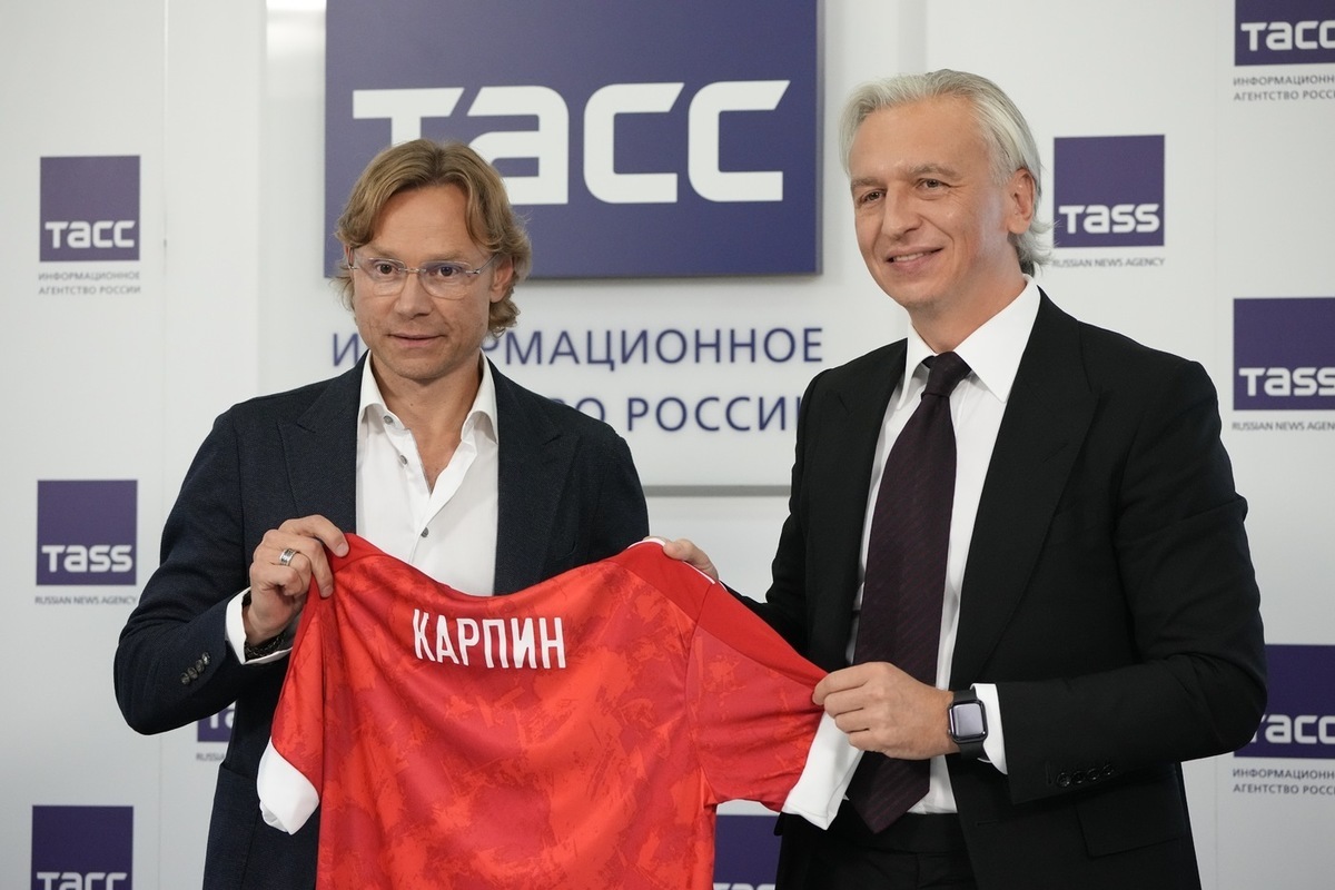 Валерий Карпин провел первую пресс-конференцию как главный тренер сборной России