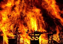 Пожарные потушили возгорание бани в СНТ «Огонек» в Читинском районе, которое произошло из-за нарушения пожарной безопасности при эксплуатации печного отопления