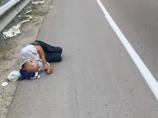 Истекавшему кровью мужчине с автотрассы под Улан-Удэ оказали помощь