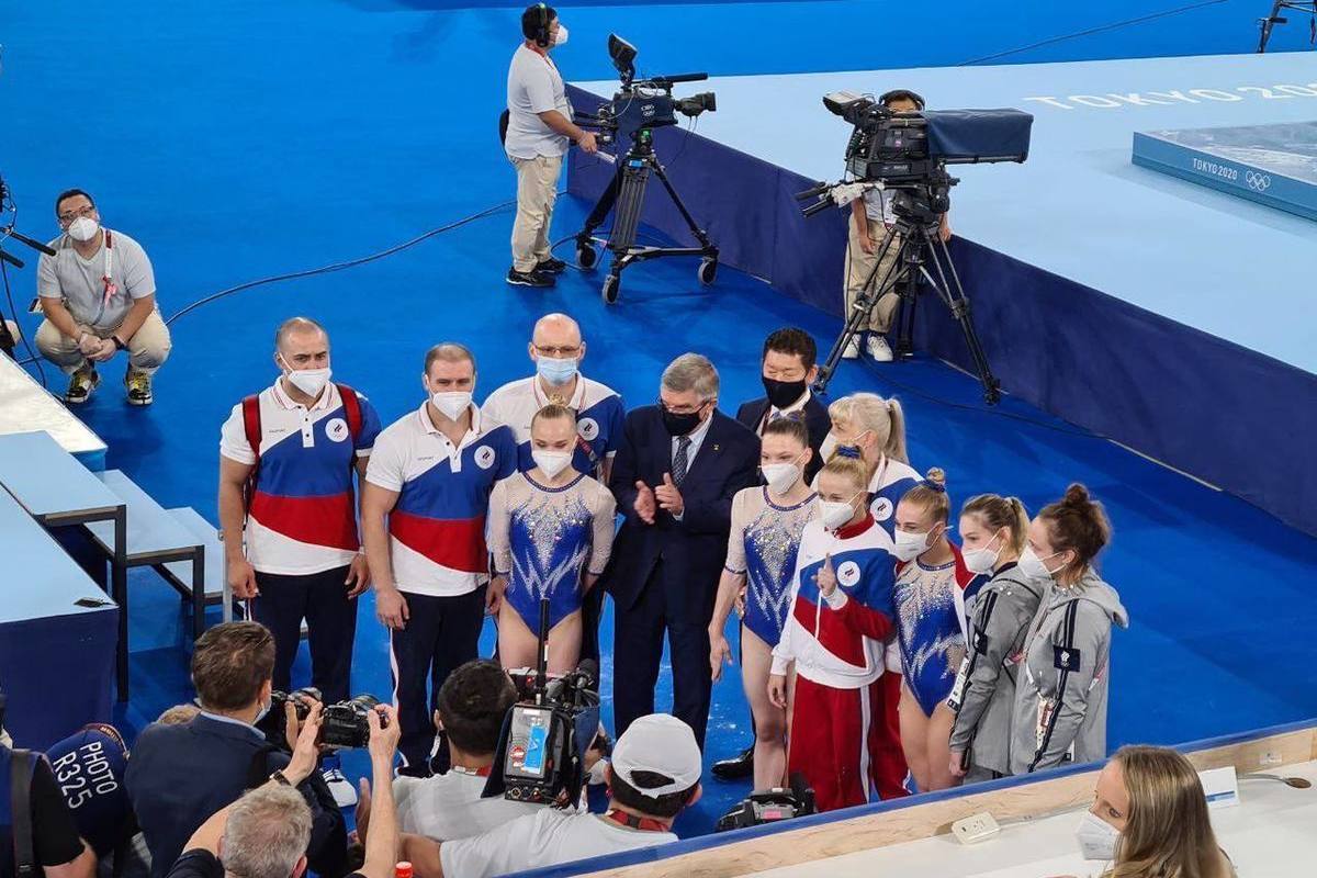 Российские гимнастки взяли "золото" Олимпиады в командном многоборье