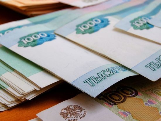 В Петербурге за полгода арестовали имущество должников на полмиллиарда