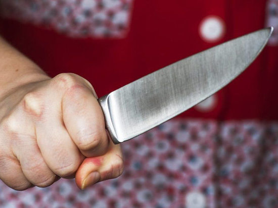 В Тверской области отбивающаяся от мужа женщина ударила его ножом
