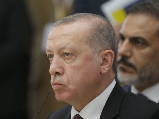 Эрдоган заявил о планах добывать газ в Черном море с 2023 года