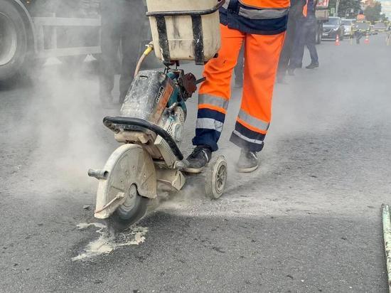 «Дорожный контроль» продолжает держать руку на пульсе: прошел мониторинг ремонта дорог в Заельцовском районе