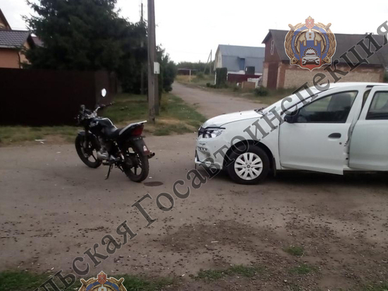 В Воловском районе подросток на мотоцикле столкнулся с машиной