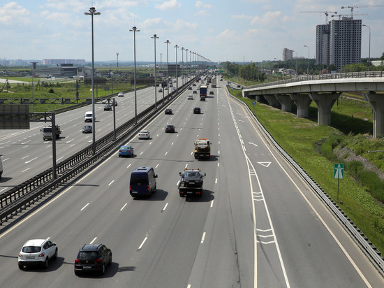 Два съезда с КАД на юго-западе Петербурга перекроют с 31 июля из-за ремонта дороги