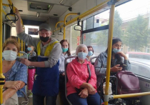 Мэр Красноярска Сергей Еремин отчитал кондуктора в автобусе и просил пассажиров надевать маску правильно