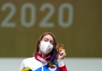 Россиянка Виталина Бацарашкина заняла первое место на турнире по стрельбе из пневматического пистолета с 25 метров на Олимпийских играх в Токио, поставив олимпийский рекорд – 38 очков, сообщается в социальных сетях ОКР