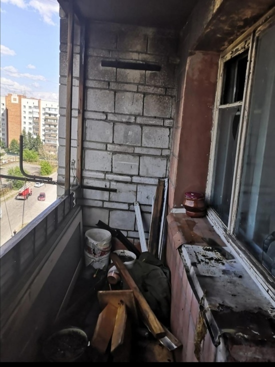 25 человек спасли из горящего общежития в Новосибирске