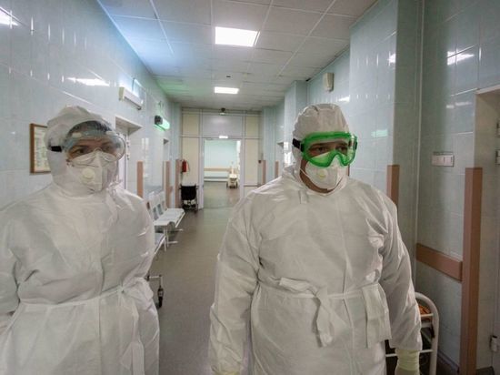 В Омской области за сутки выявили 379 новые случаев заболевших COVID-19