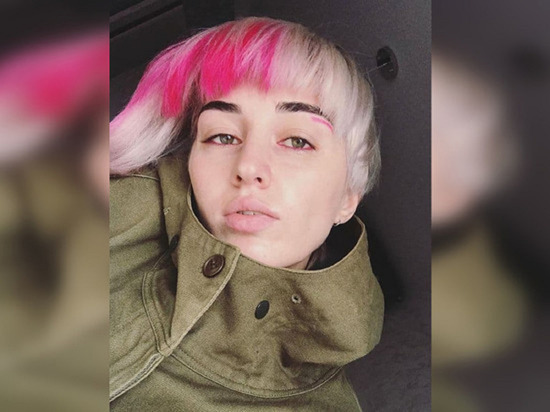 Дагестанке отказались возвращать детей, которых у нее забрали из-за розовых волос