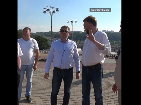 Денисов проверил ход работ по реставрации "шарика" в Калуге