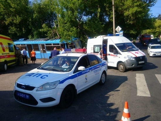 ДТП с трамваем в Курске случилось из-за отказа тормозов