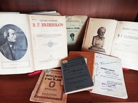 Выставки уникальных 200-летних книг открылись в псковской библиотеке