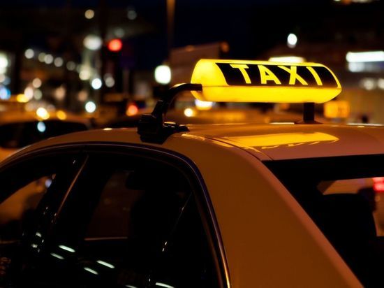 Легальных таксистов в Великом Новгороде стало меньше
