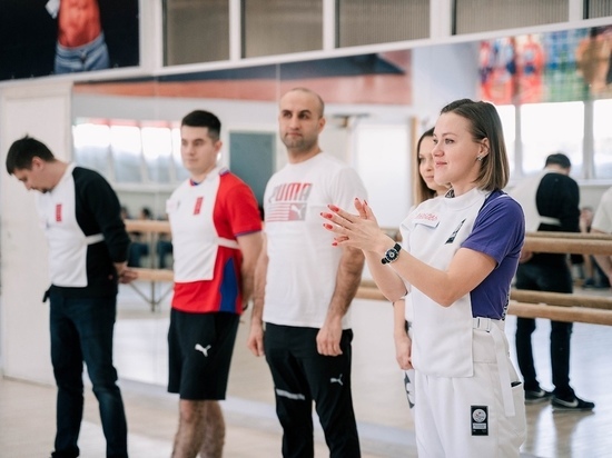 Югорчанка запустила онлайн-курс по фехтованию на международной платформе