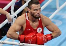 Боксер сборной России Имам Хатаев завоевал бронзовую медаль на Олимпийских играх в Токио в весовой категории до 81 кг
