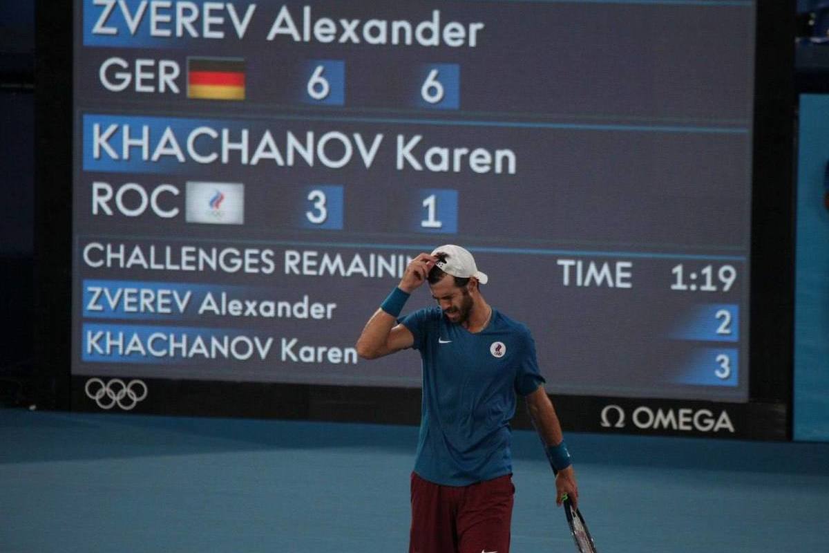 Хачанов взял серебро Олимпиады в Токио, уступив в финале немцу Звереву
