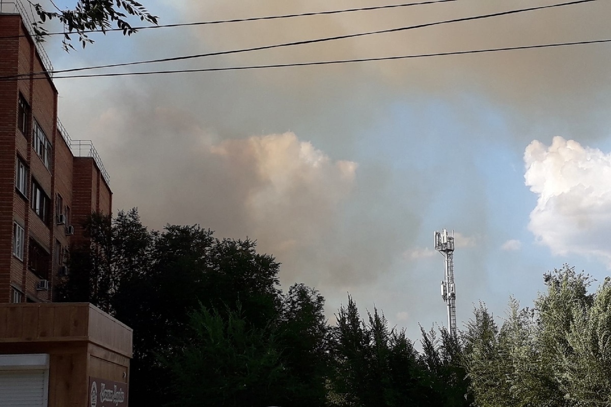 Протопоповская роща Оренбург пожар. Пожар в Оренбурге на площади 1 мая.