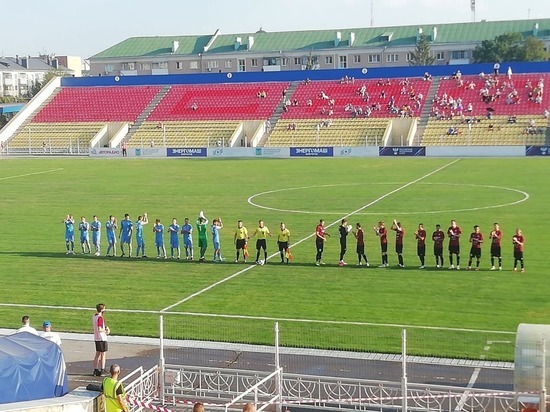 Белгородские футболисты одержали третью победу подряд