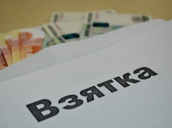 В Смоленской области будут судить за взяточничество бывшего сотрудника автодорожного надзора