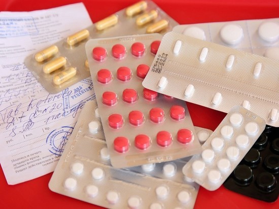 Россияне скупают лекарства в аптеках на фоне пандемии