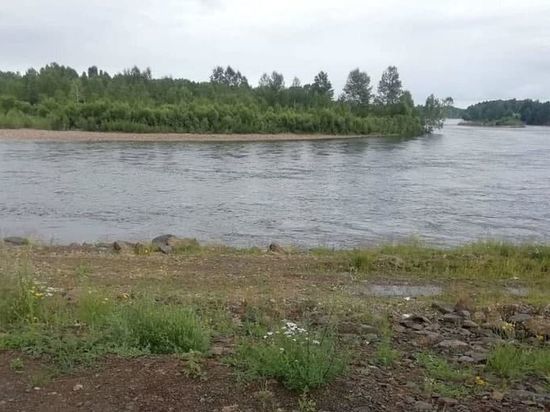 Из-за дождей в 12 реках Приангарья поднялся уровень воды