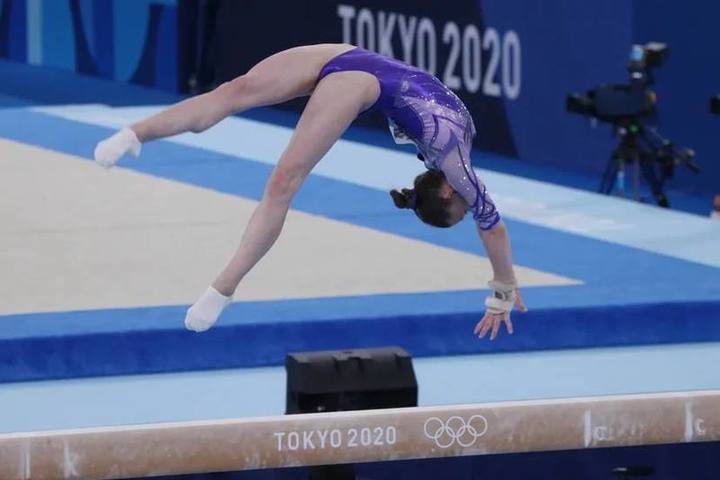 Российская гимнастка Уразова стала восьмой в выступлениях на бревне