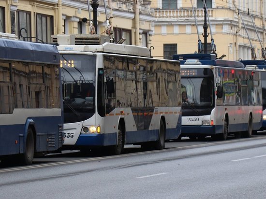 Кузбассовцы опаздывают на работу из-за плачевного состояния общественного транспорта