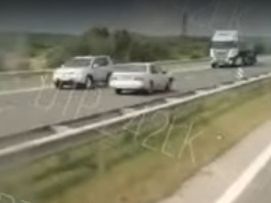 Мчавшийся по встречке автомобилист попал в лобовое ДТП в Кузбассе