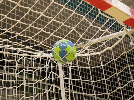 Женская сборная России по гандболу победила Черногорию и вышла в полуфинал ОИ