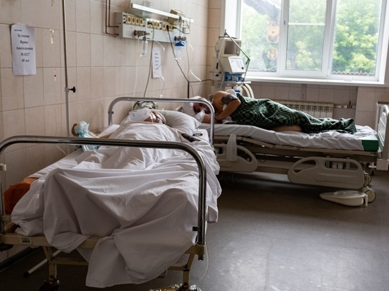Еще 386 пациентов заразились коронавирусом за сутки в Омской области