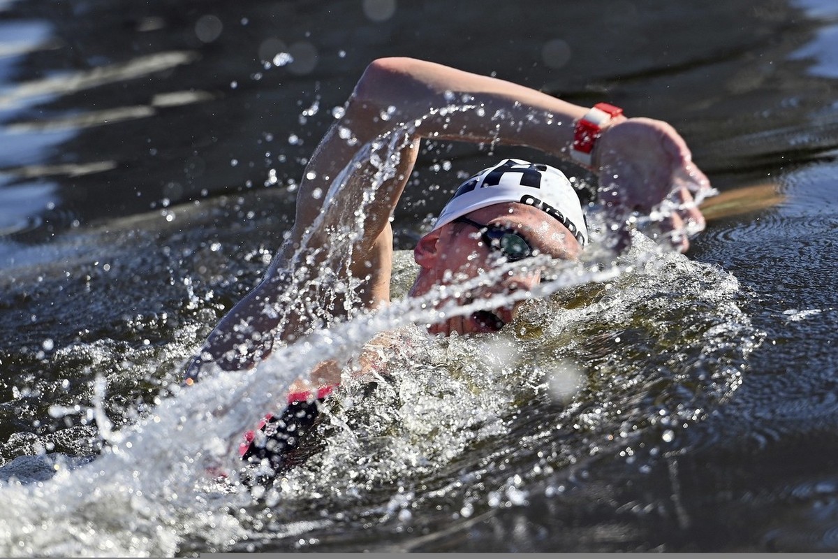 "Я думал, что потеряю глаз": британский пловец досрочно завершил выступление на Играх