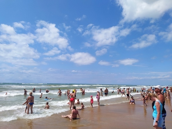 В Седово вытащили из воды ребенка и женщину без сознания